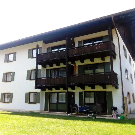 Alpina 335 Chiemgaukarte Apartment *